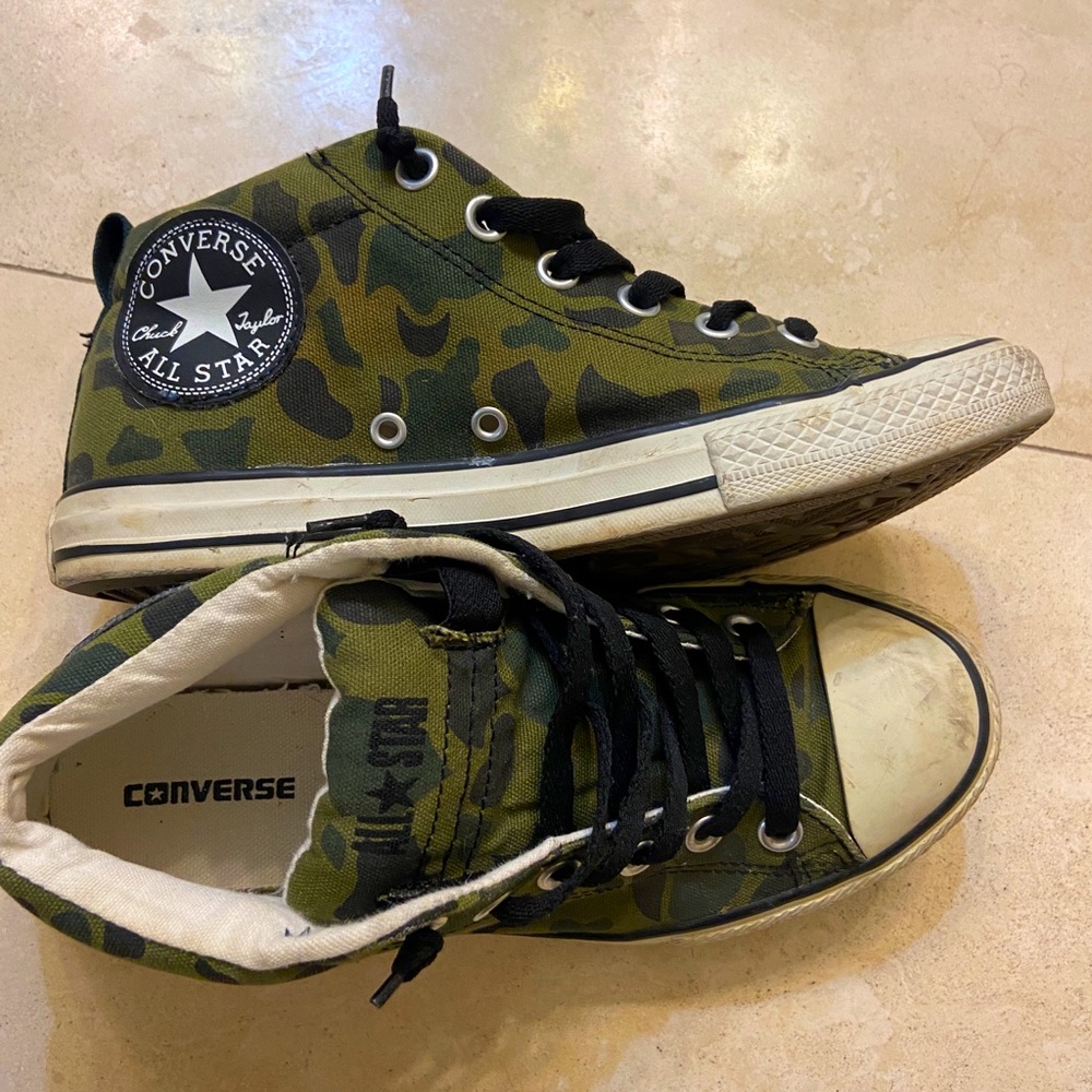 Converse Allstar mid tops, Green Camo
